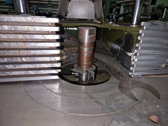Paolini - 1992 - t140 - tafel- en spilfreesmachine - afbeelding 5 van  8