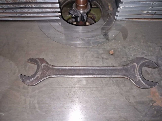 Paolini - 1992 - t140 - tafel- en spilfreesmachine - afbeelding 6 van  8