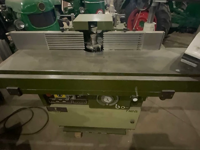 Paolini t-140cl frees machine met feeder - afbeelding 11 van  26
