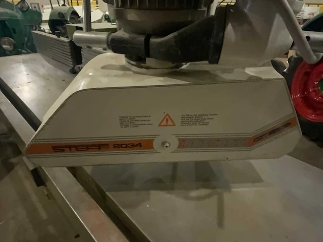 Paolini t-140cl frees machine met feeder - afbeelding 15 van  26