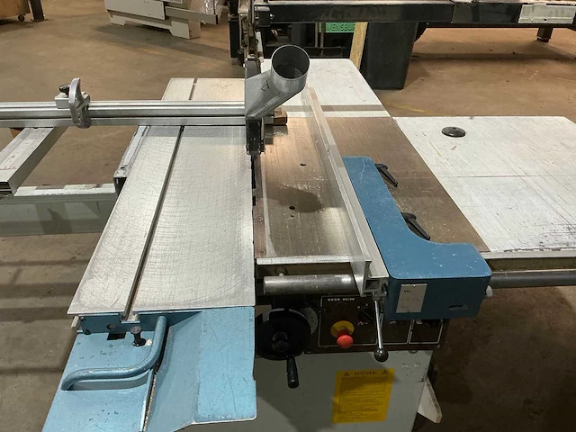 Paoloni - p 150 - formaatcirkelzaagmachine - afbeelding 10 van  14