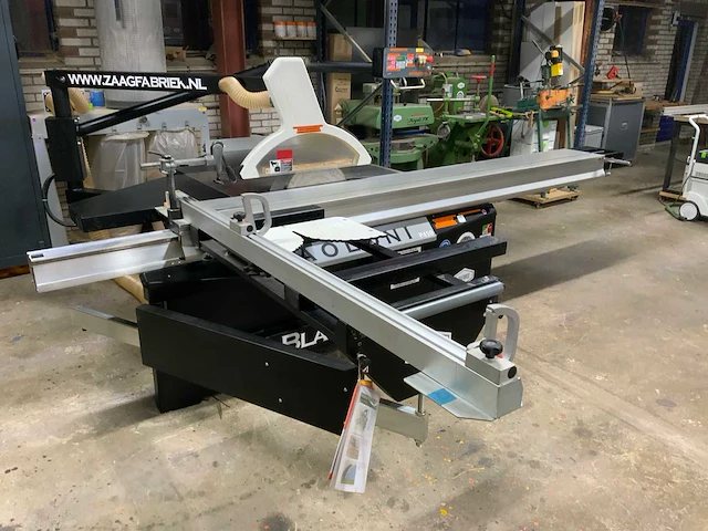 Paoloni p450 black label formaatcirkelzaagmachine 3 assen computer gestuurd - afbeelding 7 van  8