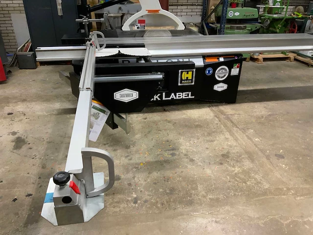 Paoloni p450 black label formaatcirkelzaagmachine 3 assen computer gestuurd - afbeelding 8 van  8