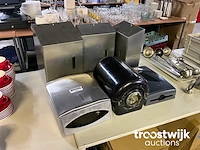 Papier dispensers - afbeelding 1 van  5