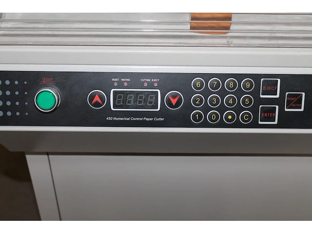 Papiersnijmachine boway 450 t3 precision cutting machine. - afbeelding 3 van  4