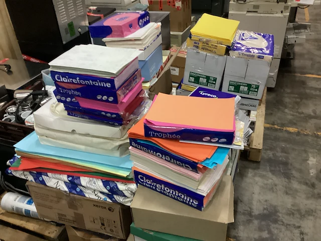 Papiervellen en enveloppen - afbeelding 2 van  4