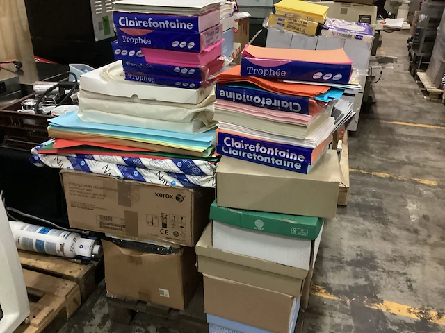 Papiervellen en enveloppen - afbeelding 3 van  4