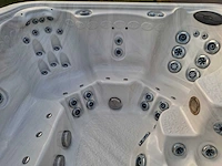 Paragon spa 8 persoons amerikaans jacuzzi en buitenspa - afbeelding 11 van  28