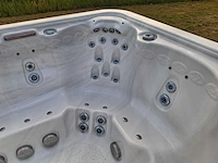 Paragon spa 8 persoons amerikaans jacuzzi en buitenspa - afbeelding 14 van  28