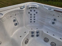 Paragon spa 8 persoons amerikaans jacuzzi en buitenspa - afbeelding 15 van  28