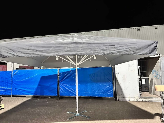 Parasol 400x400cm - afbeelding 1 van  5