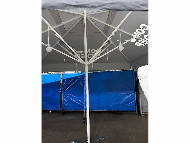 Parasol 400x400cm - afbeelding 4 van  5