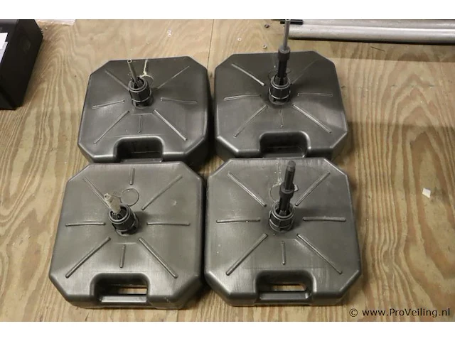 Parasolhouders - 4 stuks - afbeelding 1 van  3