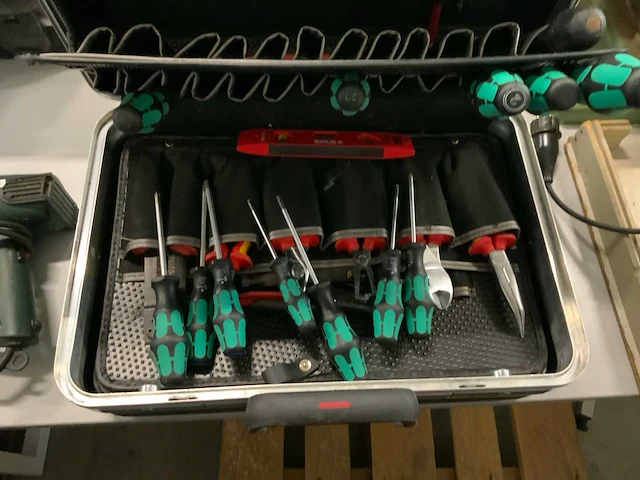Parat gereedschapskoffer - afbeelding 2 van  4