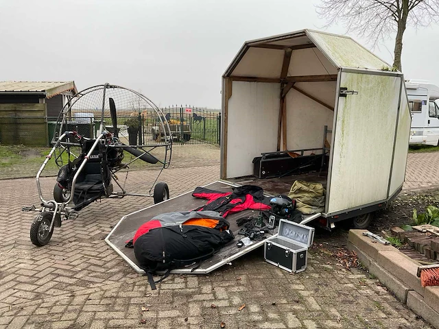 Paratrike met aanhanger en toebehoren - afbeelding 1 van  31