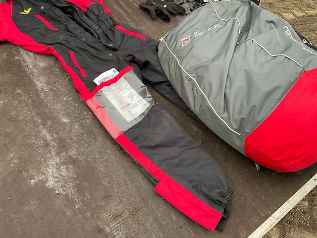 Paratrike met aanhanger en toebehoren - afbeelding 15 van  31