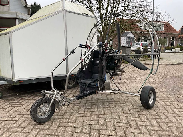 Paratrike met aanhanger en toebehoren - afbeelding 28 van  31
