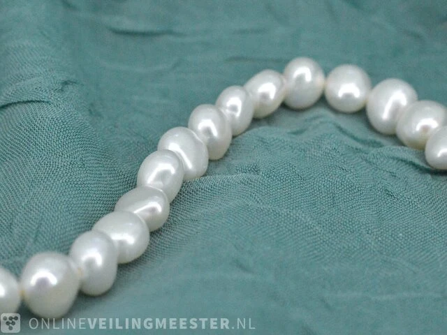 Parel armband met echte barok parels en een zilveren sluiting - juwelierskwaliteit - afbeelding 5 van  7