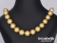 Parel choker met gouden zuid-zee parels - afbeelding 1 van  6