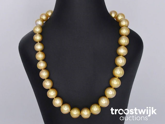 Parel choker met gouden zuid-zee parels - afbeelding 2 van  6