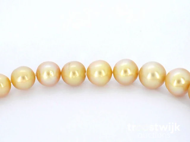 Parel choker met gouden zuid-zee parels - afbeelding 5 van  6