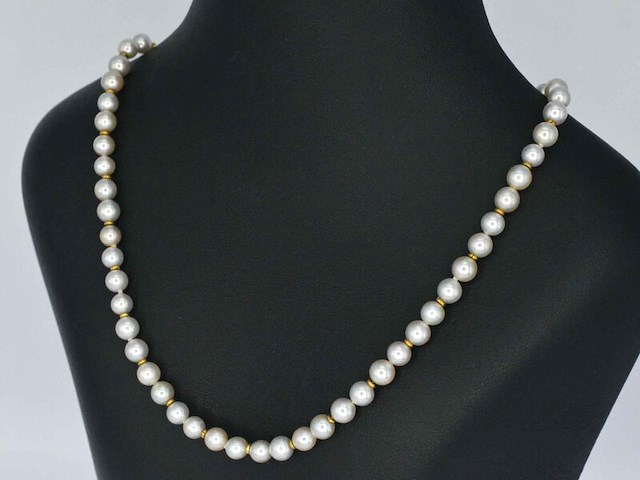 Parel snoer met gouden sluiting - afbeelding 4 van  10