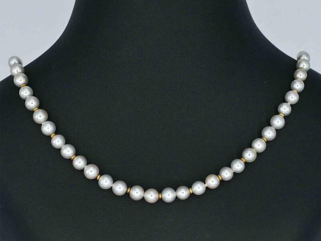 Parel snoer met gouden sluiting - afbeelding 7 van  10