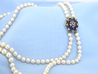 Parelketting met antieke sluiting - afbeelding 2 van  7