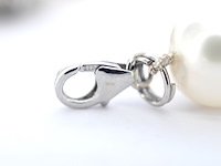 Parelketting met diamanten sluiting - afbeelding 8 van  8