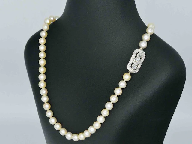 Parelsnoer met diamanten art deco sluiting - afbeelding 3 van  9