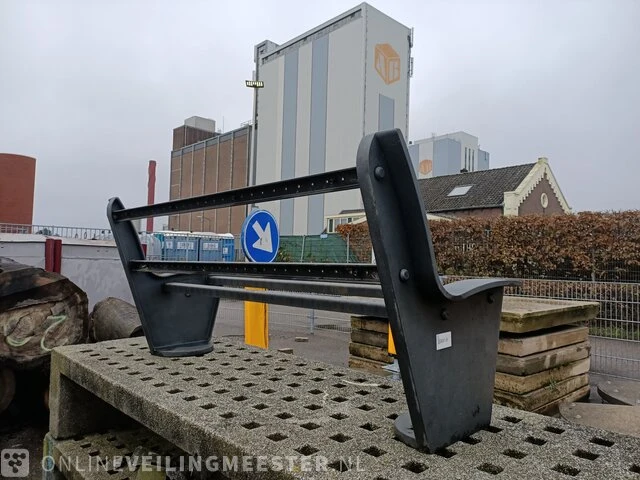 Parkbank - afbeelding 7 van  7