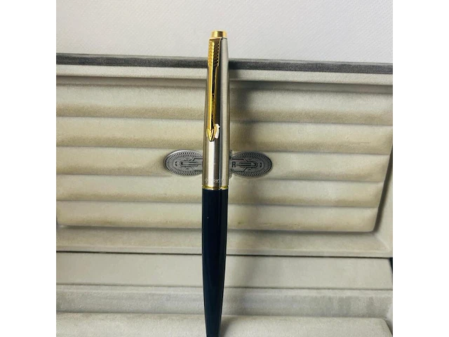 Parker 45 vulpen - limited edition - afbeelding 3 van  8