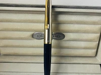 Parker 45 vulpen - limited edition - afbeelding 3 van  8