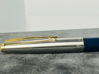 Parker 45 vulpen - limited edition - afbeelding 6 van  8