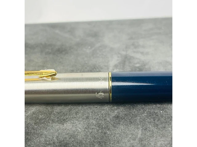 Parker 45 vulpen - limited edition - afbeelding 7 van  8