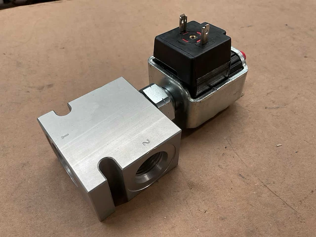 Parker b10-2-a8t hydraulische cartridgeklepbehuizing - afbeelding 2 van  5