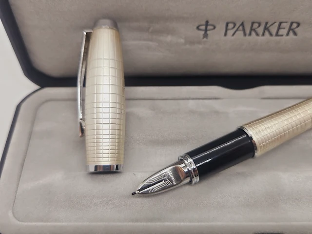 Parker fifth urban pearl ct - inclusief doos - afbeelding 2 van  7