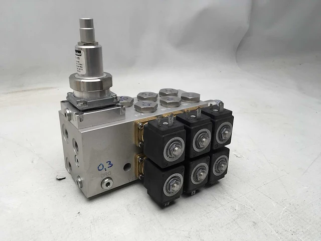 Parker hanafin magneetventielblok - afbeelding 1 van  6