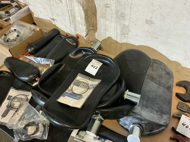 Parker hydrauliek accumulators (11x) - afbeelding 2 van  3