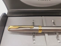 Parker sonnet 18kt gp two tone vulpen - inclusief doos - afbeelding 5 van  6