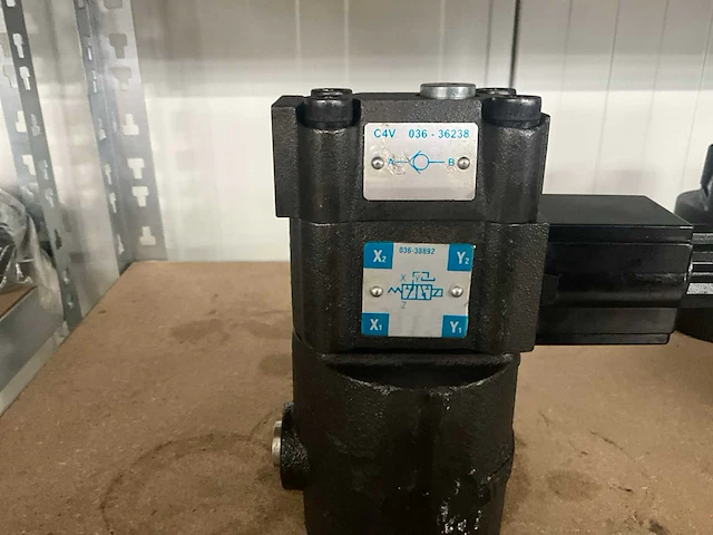 Parker / veljan hydraulische kleppen (3x) - afbeelding 16 van  16