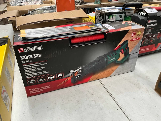 Parkside pfs 710 d3 reciprozaag - afbeelding 1 van  3