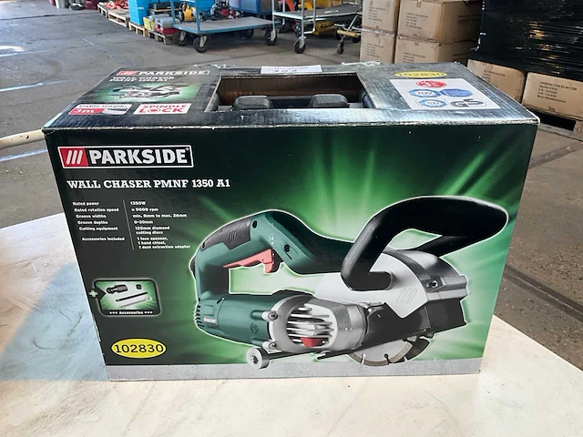 Parkside pmnf 1350 a1 muurzaagmachine - afbeelding 1 van  2