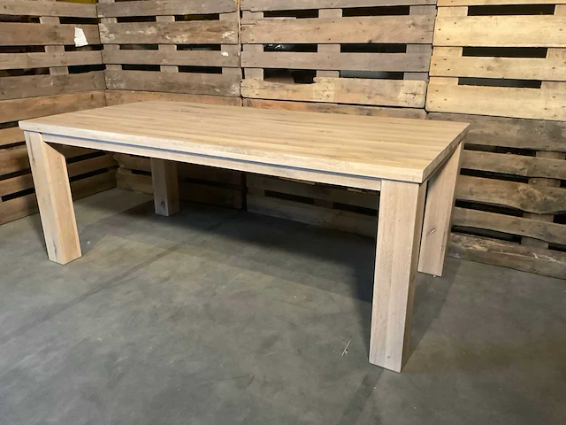 Parma eetkamertafel eikenhout - afbeelding 1 van  6