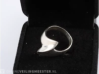 Particuliere kostbaarheid zilveren ring - afbeelding 5 van  5