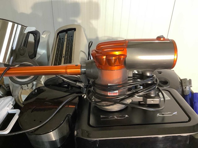 Partij - electronica - afbeelding 4 van  7