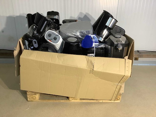 Partij - electronica - afbeelding 2 van  8