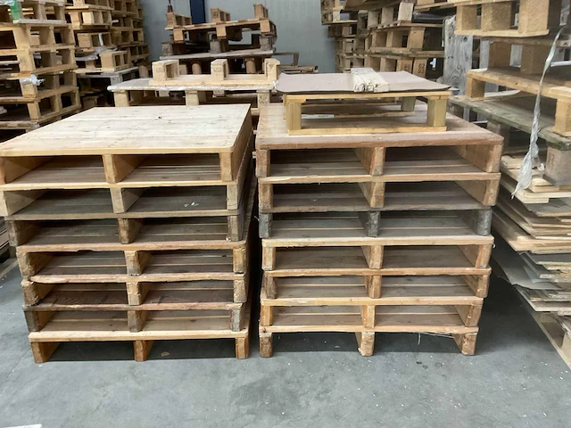 Partij - pallets - afbeelding 7 van  19