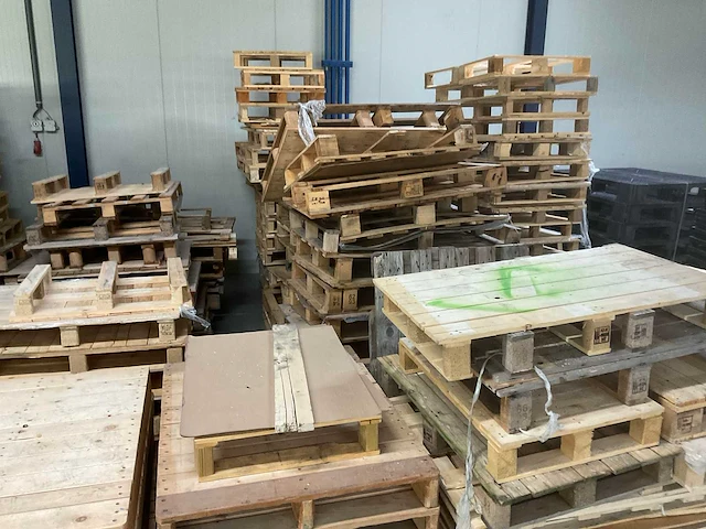 Partij - pallets - afbeelding 8 van  19