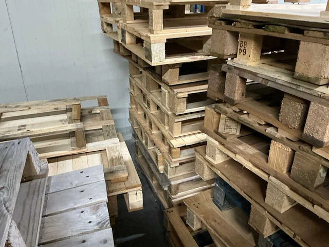 Partij - pallets - afbeelding 13 van  19